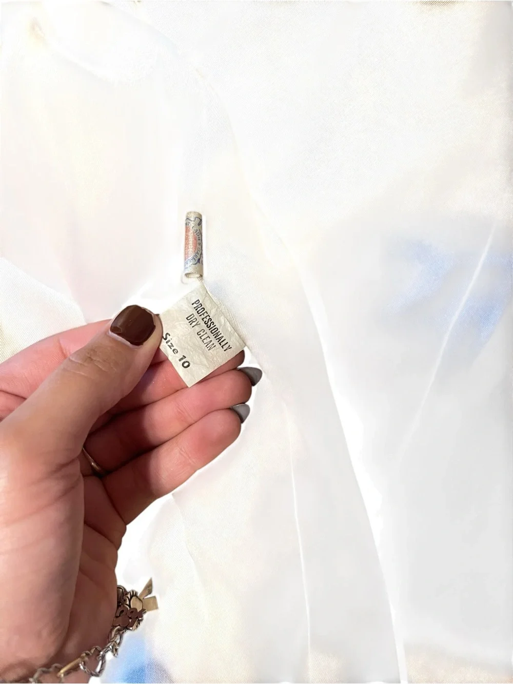 Cream Satin-Lined Coat Interior Detail - Picture 9 of 9